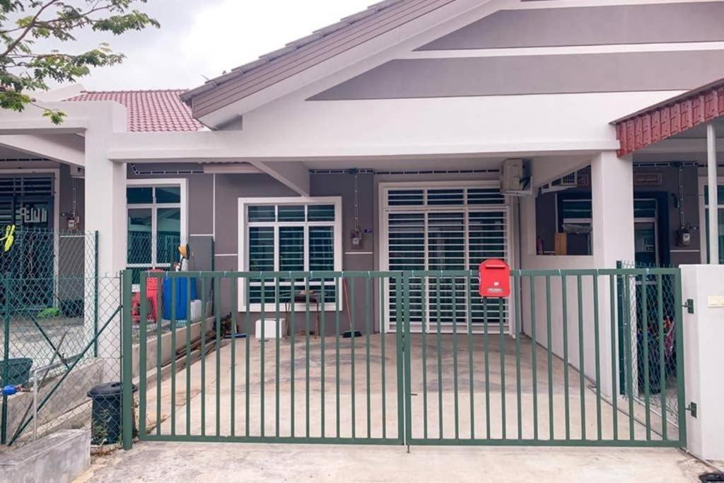 Si_Homestay4U Malacca Eksteriør billede